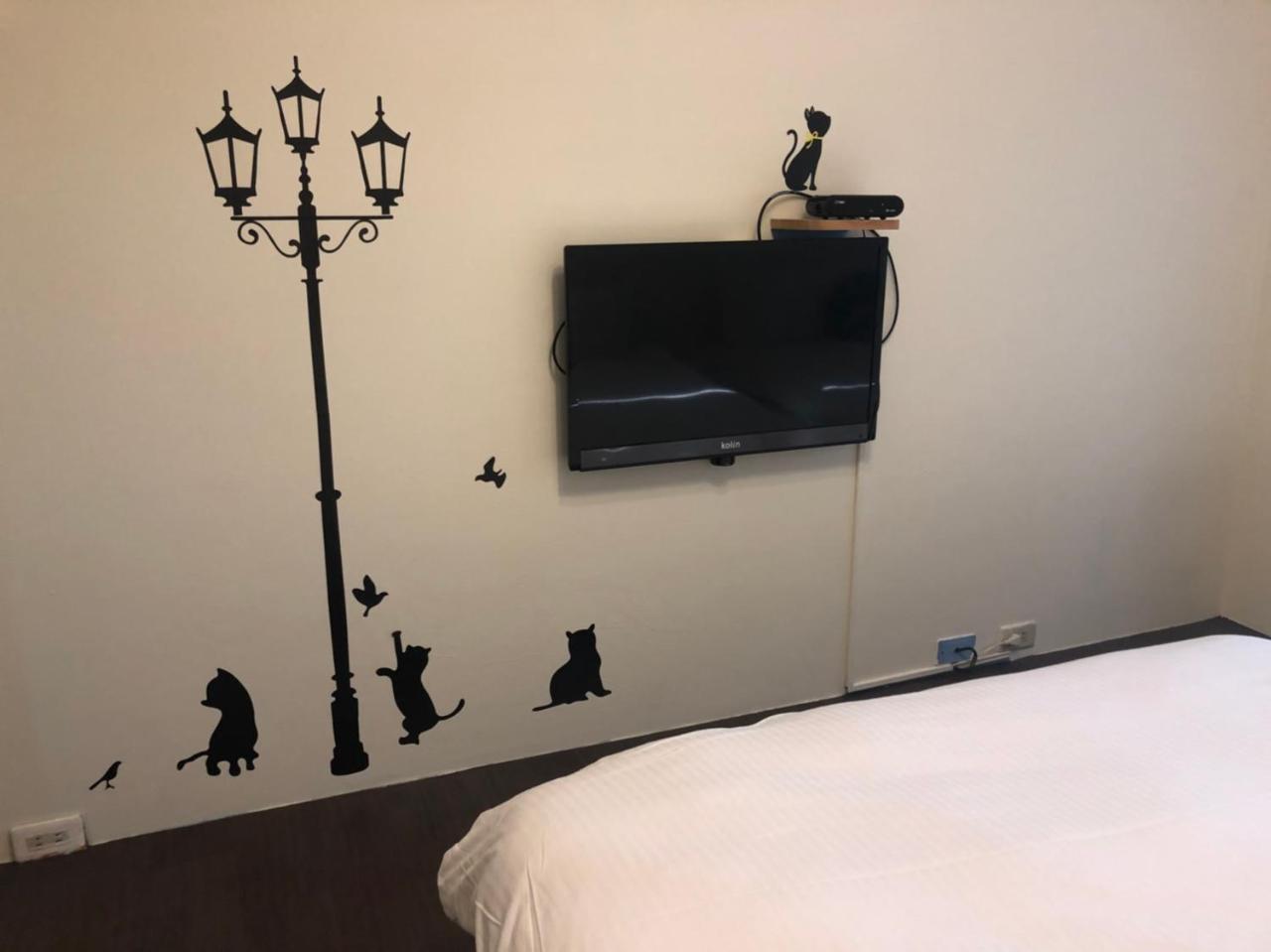 Happines Trip Inn Đài Trung Ngoại thất bức ảnh