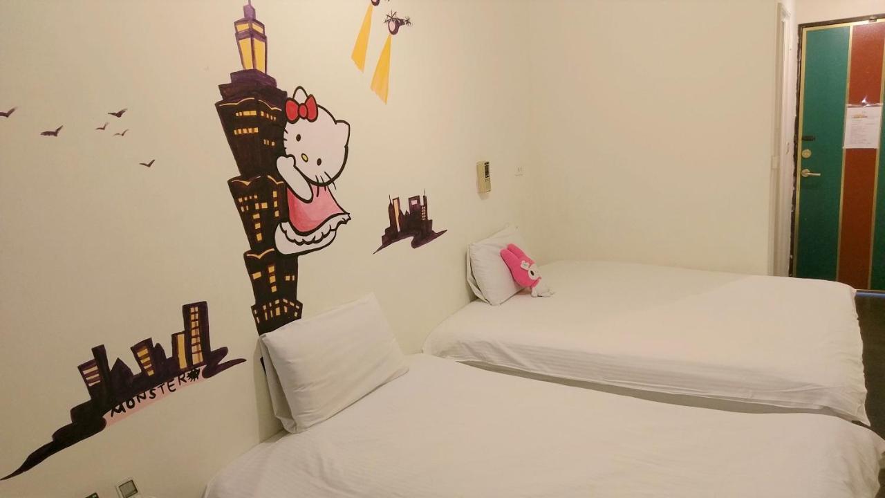Happines Trip Inn Đài Trung Ngoại thất bức ảnh