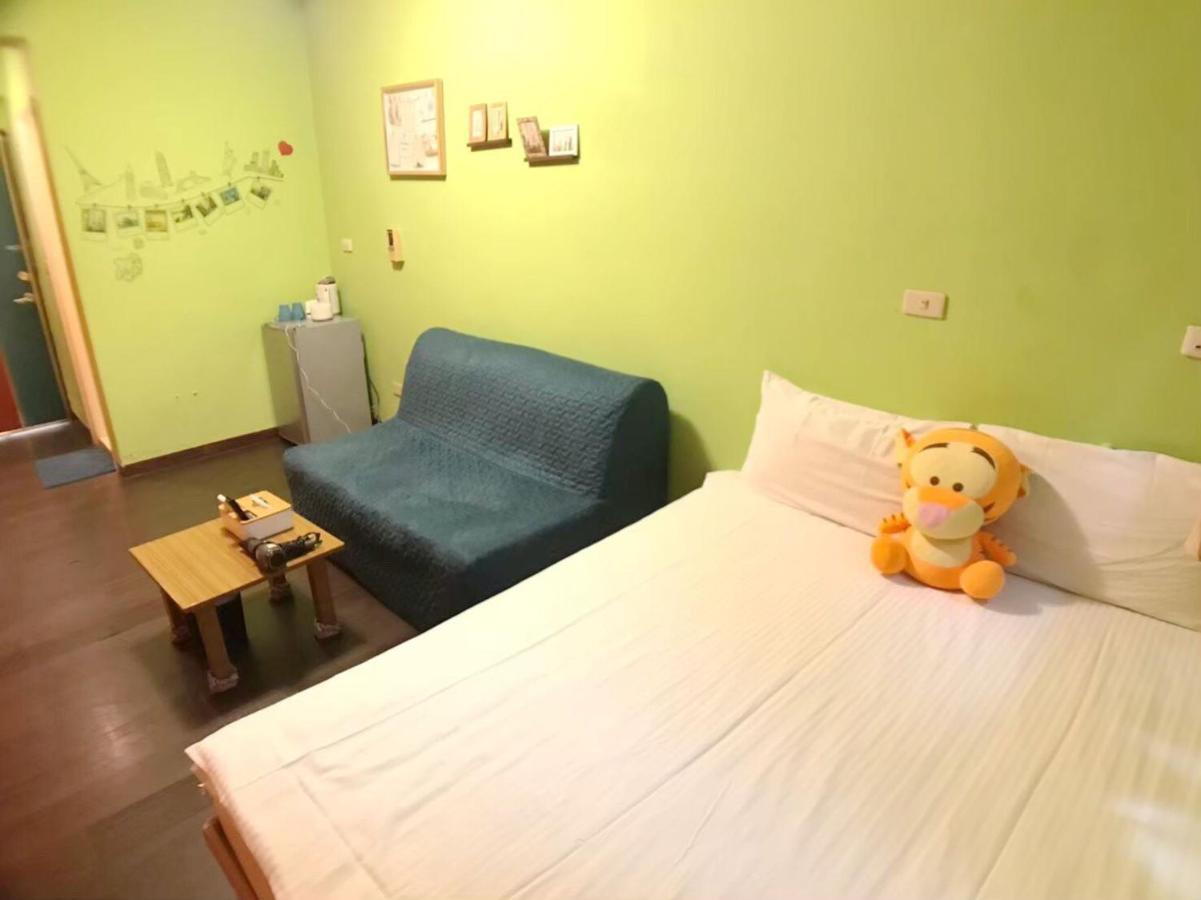 Happines Trip Inn Đài Trung Ngoại thất bức ảnh