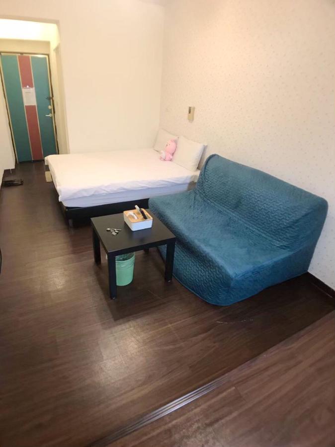 Happines Trip Inn Đài Trung Ngoại thất bức ảnh